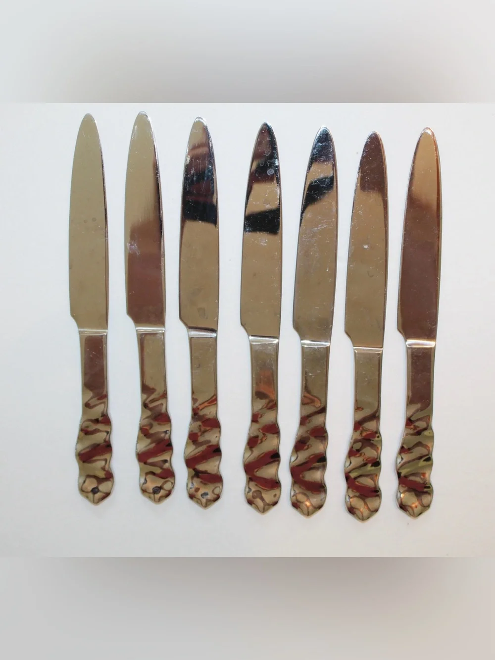 Pottery Barn Japan Lettuce Dinner Knives (Set of 7) Stainless 9 1/4”